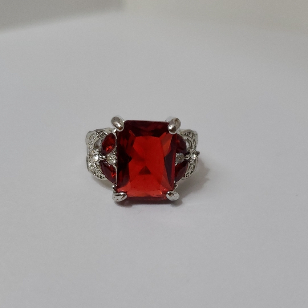 Elegant Silver and Red Gemstone Ring (Costume Jewelry)
